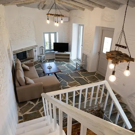 Richie's Sea View Romantic Residences