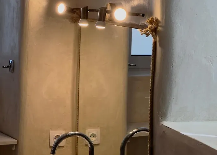 Richie's Sea View Romantic Residences *