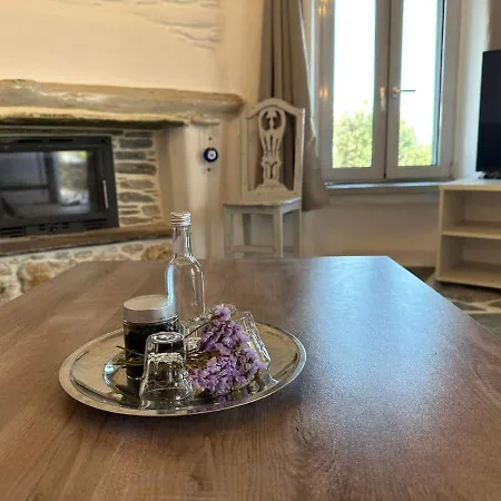 Richie's Sea View Romantic Residences